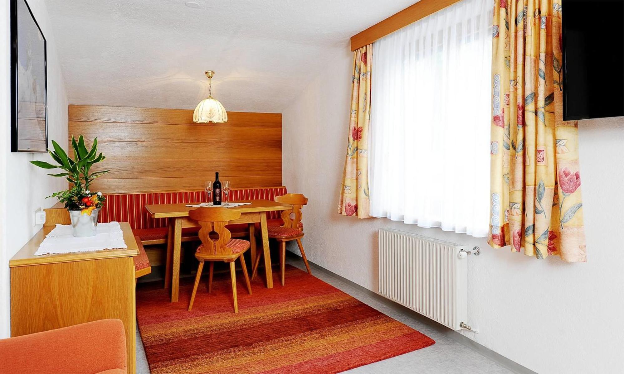 Apart Christine - Silvrettacard-Sommer Inklusive Galtür Quarto foto